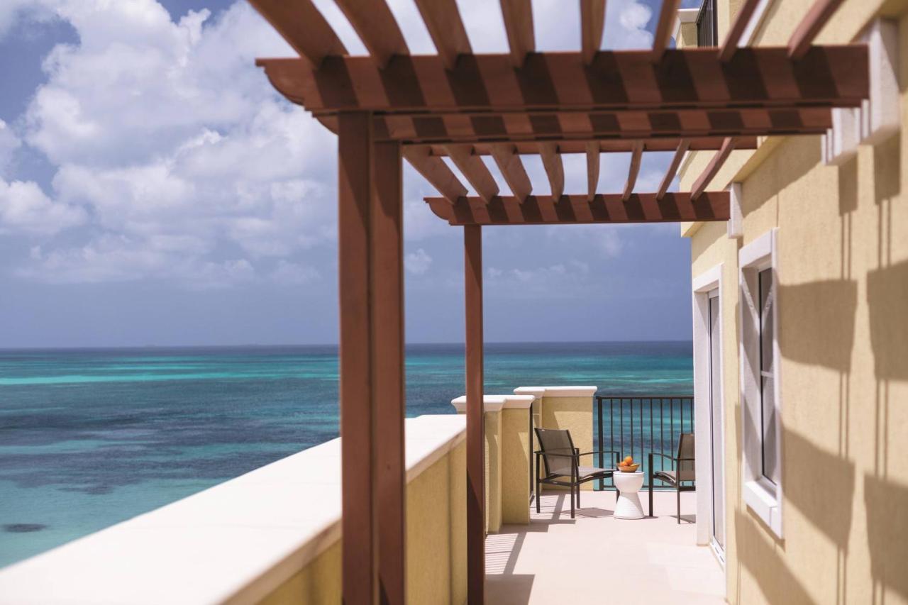 The Ritz-Carlton, Aruba Hotel Palm Beach Exterior photo